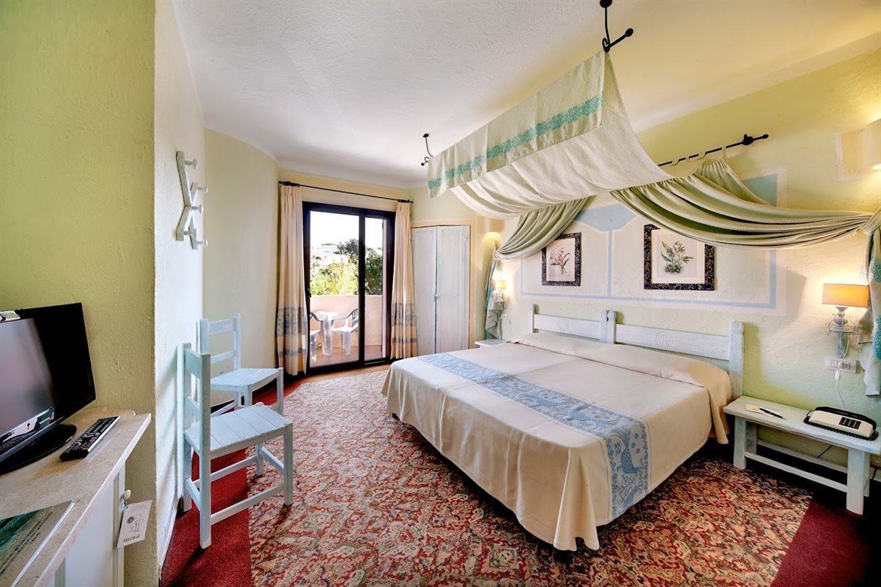 Grand Hotel Smeraldo Beach Baja Sardinia Esterno foto