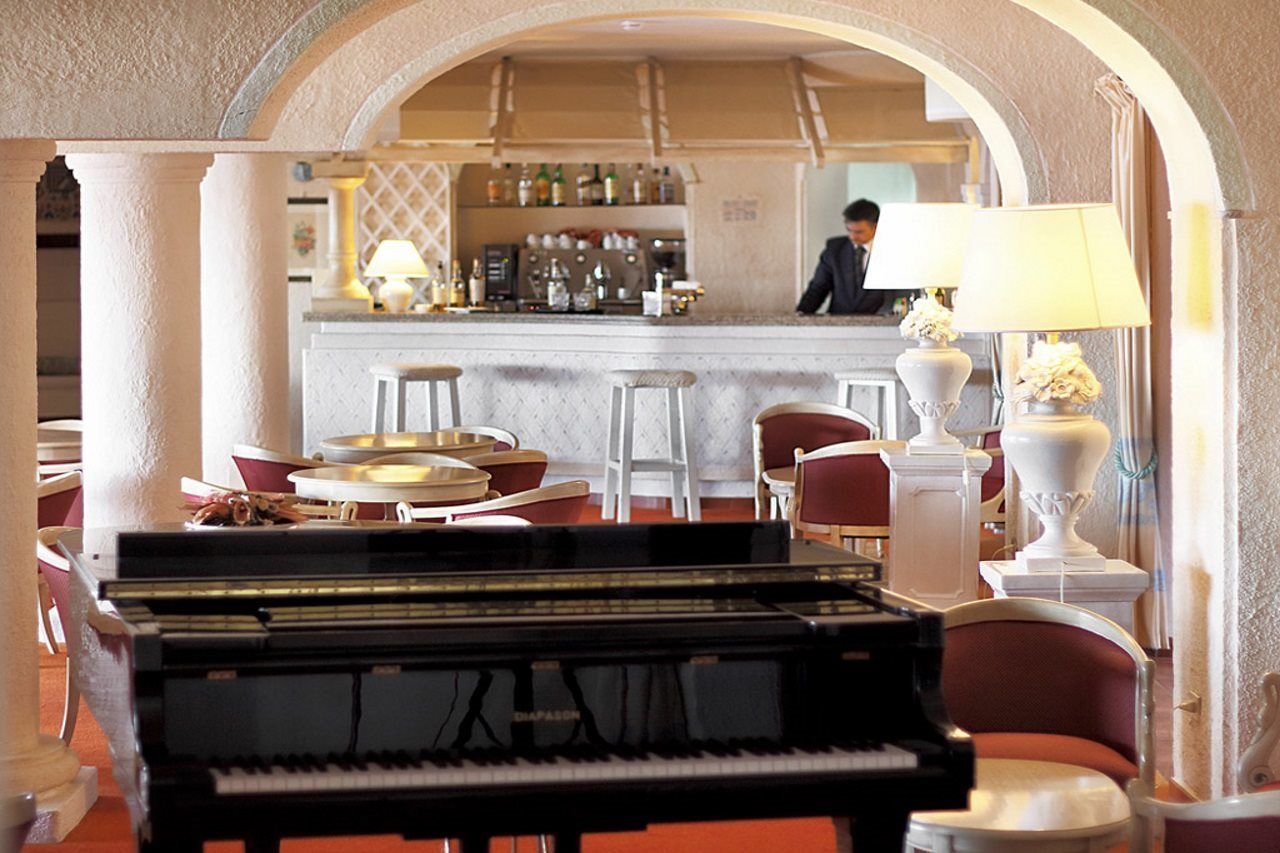 Grand Hotel Smeraldo Beach Baja Sardinia Esterno foto
